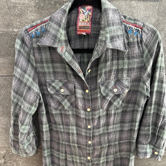 Johnny Was 3J Workshop Plaid Flannel Embroidered  Maxi Shirt Dress size S - Picture 3 of 11